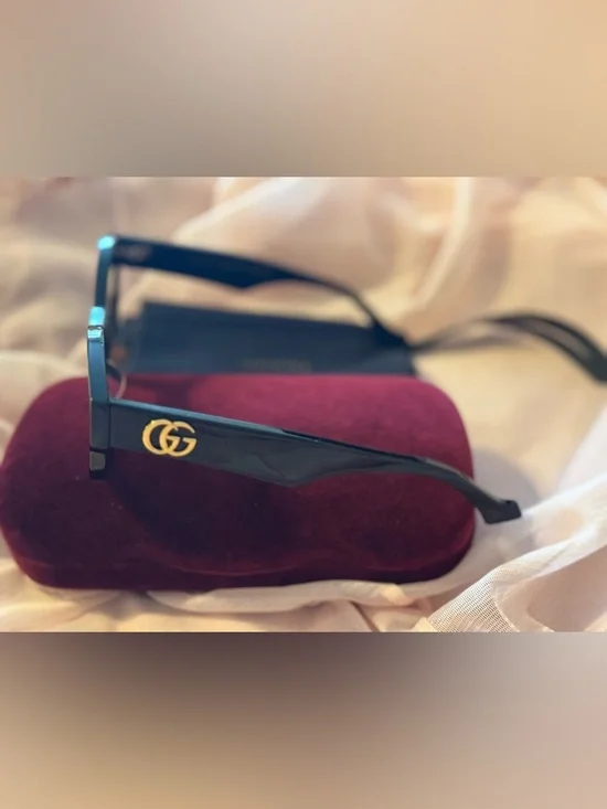 Gucci Double G Cat-Eye Sunglasses - Picture 3 of 6